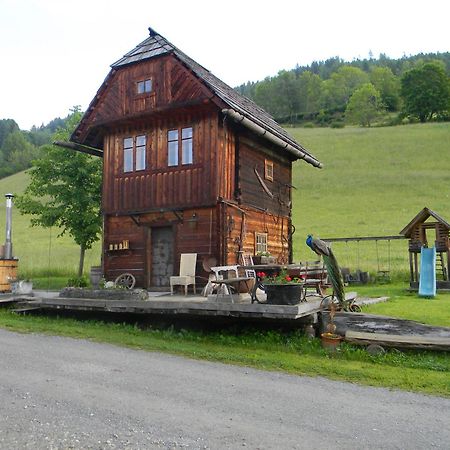 Huettenferien Koeberlhof Sankt Georgen ob Murau Ngoại thất bức ảnh